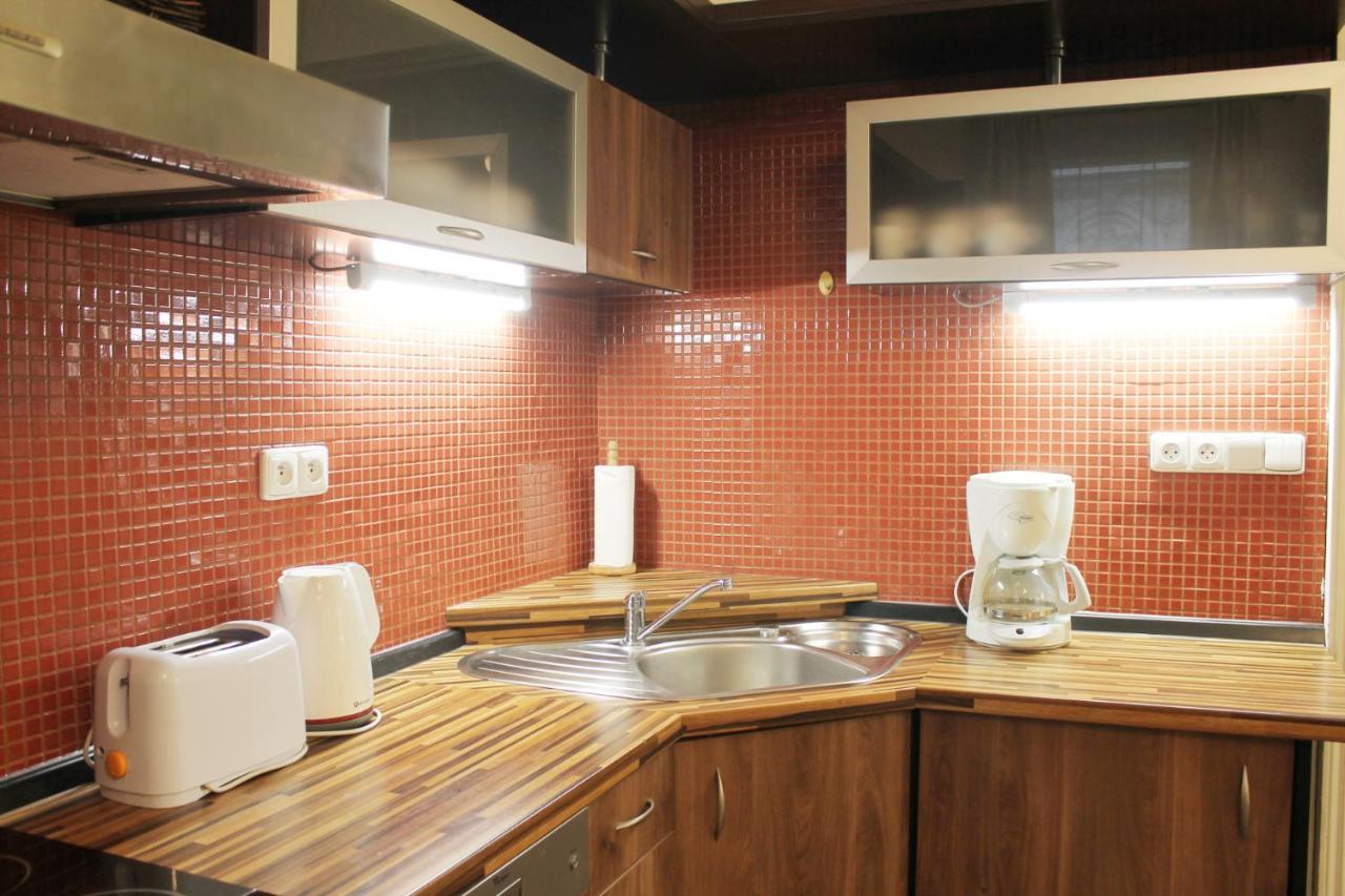 Modern Apartment Ve Smeckach 28 프라하 외부 사진